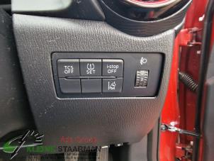 Używane Przelacznik (rózne) Mazda CX-3 1.5 Skyactiv D 105 16V Cena na żądanie oferowane przez Kleine Staarman B.V. Autodemontage