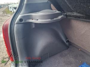 Gebrauchte Kofferraum Verkleidung links Hyundai Atos 1.1 12V Prime Preis auf Anfrage angeboten von Kleine Staarman B.V. Autodemontage