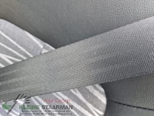 Usados Cinturón de seguridad derecha detrás Kia Venga 1.6 CVVT 16V Precio de solicitud ofrecido por Kleine Staarman B.V. Autodemontage
