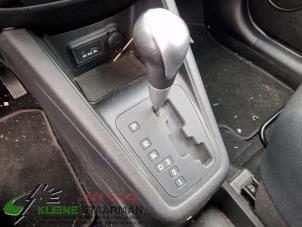 Used Automatic gear selector Kia Venga 1.6 CVVT 16V Price on request offered by Kleine Staarman B.V. Autodemontage
