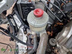 Używane Zbiornik oleju wspomagania kierownicy Honda FR-V (BE) 2.0 16V Cena na żądanie oferowane przez Kleine Staarman B.V. Autodemontage