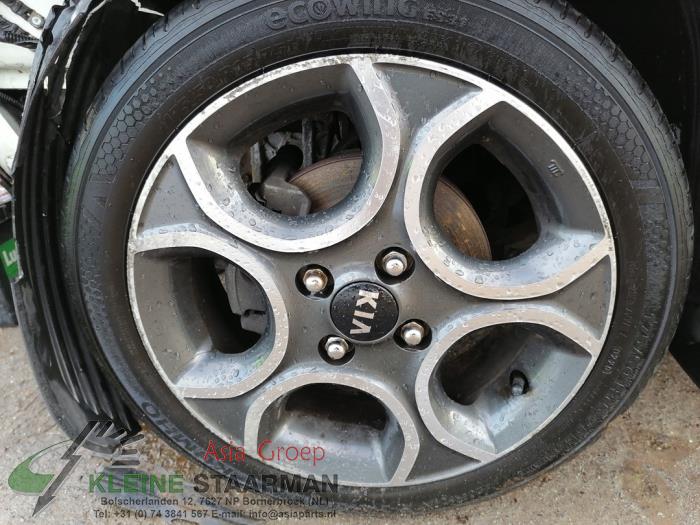 Set of wheels from a Kia Picanto (TA) 1.2 16V 2013