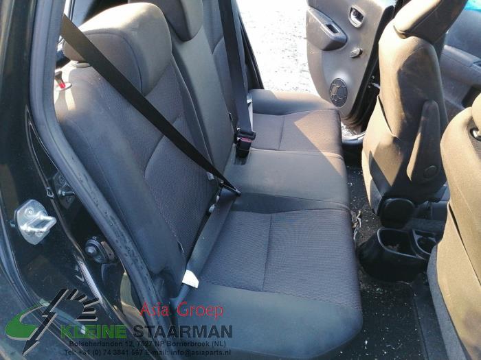Rear bench seat from a Toyota Yaris III (P13) 1.33 16V Dual VVT-I 2011