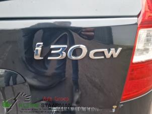 Used Bonnet Hinge Hyundai i30 Crosswagon (WWH) 1.6 CVVT 16V Price on request offered by Kleine Staarman B.V. Autodemontage
