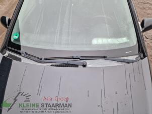 Used Cowl top grille Hyundai i30 Crosswagon (WWH) 1.6 CVVT 16V Price on request offered by Kleine Staarman B.V. Autodemontage