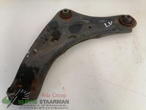 Used Front lower wishbone, left Nissan Pulsar (C13) 1.2 DIG-T 16V Price on request offered by Kleine Staarman B.V. Autodemontage