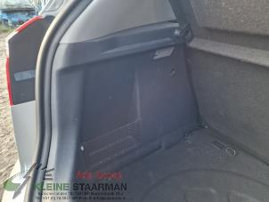 Used Boot lining left Kia Rio III (UB) 1.2 CVVT 16V Price on request offered by Kleine Staarman B.V. Autodemontage