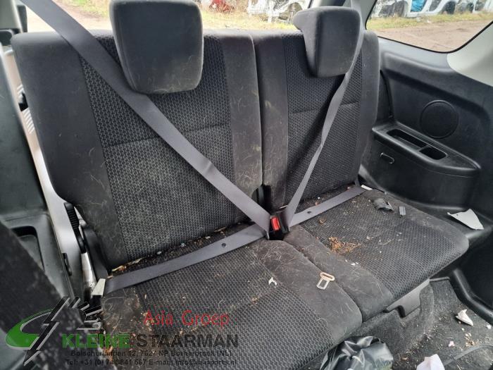 Rear seatbelt, right from a Suzuki Grand Vitara II (JT) 1.6 16V 2014