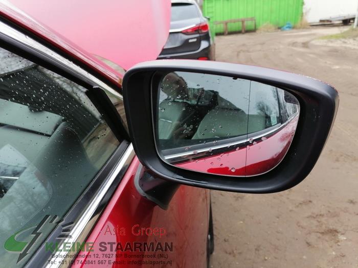 Außenspiegel rechts van een Mazda 6 (GJ/GH/GL) 2.2d SkyActiv-g i-eloop 16V 2018