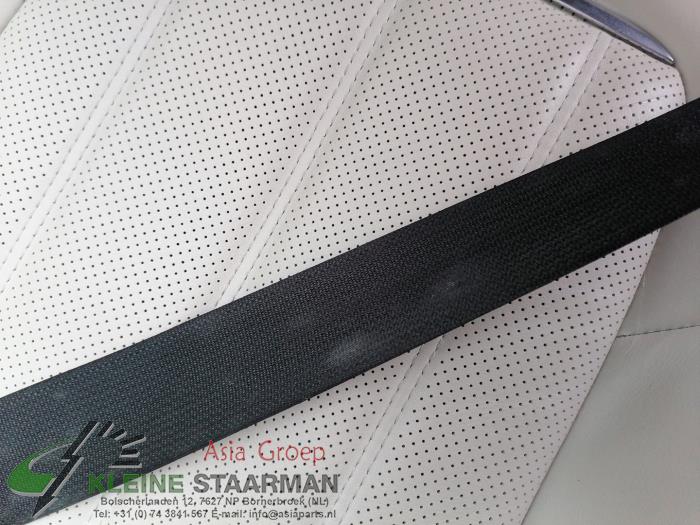 Front seatbelt, right from a Mazda 6 (GJ/GH/GL) 2.2d SkyActiv-g i-eloop 16V 2018
