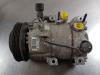 Air conditioning pump from a Kia Sportage (SL) 1.7 CRDi 16V 4x2 2014