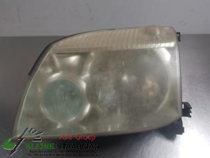 Used Headlight, left Nissan X-Trail (T30) 2.2 dCi 16V 4x4 Price on request offered by Kleine Staarman B.V. Autodemontage