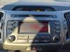 Radio CD player from a Kia Sportage (SL), 2010 / 2016 1.7 CRDi 16V 4x2, Jeep/SUV, Diesel, 1.685cc, 85kW (116pk), FWD, D4FD, 2010-12 / 2015-12, SLSF5D31; SLSF5D41 2014