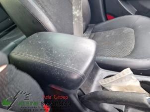 Used Armrest Hyundai iX35 (LM) 1.7 CRDi 16V Price on request offered by Kleine Staarman B.V. Autodemontage