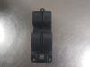 Electric window switch from a Mazda 6 (GG12/82), 2002 / 2008 1.8i 16V, Saloon, 4-dr, Petrol, 1.798cc, 88kW (120pk), FWD, L813; L829, 2002-08 / 2007-08, GG12 2004