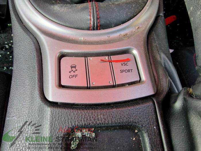 Schalter (sonstige) van een Toyota GT 86 (ZN) 2.0 16V 2013