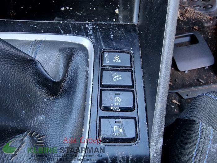 Schalter (sonstige) van een Hyundai Tucson (TL) 1.6 GDi 16V 2WD 2016