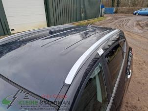 Used Roof rail, left Hyundai iX35 (LM) 1.7 CRDi 16V Price on request offered by Kleine Staarman B.V. Autodemontage