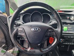 Used Steering wheel Kia Cee'd Sportswagon (JDC5) 1.6 GDI 16V Price on request offered by Kleine Staarman B.V. Autodemontage