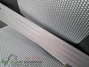 Usados Cinturón de seguridad izquierda detrás Kia Cee'd Sportswagon (JDC5) 1.6 GDI 16V Precio de solicitud ofrecido por Kleine Staarman B.V. Autodemontage