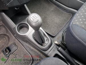 Used Gear stick knob Daihatsu Cuore (L251/271/276) 1.0 12V DVVT Price on request offered by Kleine Staarman B.V. Autodemontage