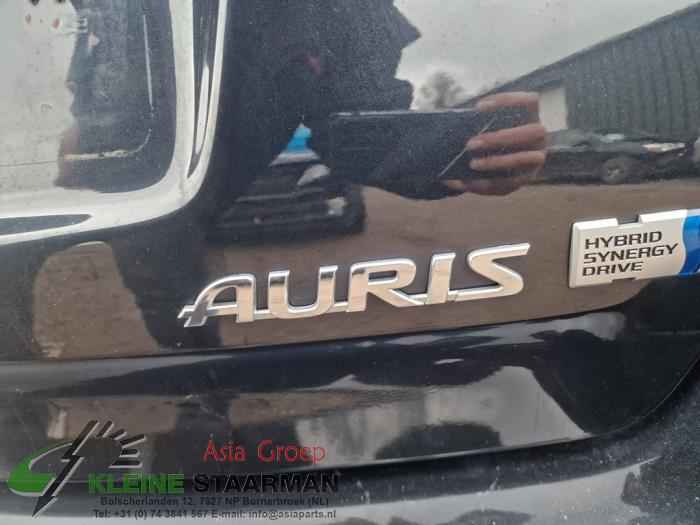 Throttle body from a Toyota Auris Touring Sports (E18) 1.8 16V Hybrid 2014