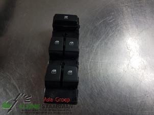 Used Electric window switch Hyundai i30 Wagon (PDEF5) 1.0 T-GDI 12V Price on request offered by Kleine Staarman B.V. Autodemontage