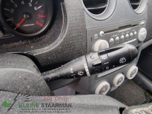 Usados Interruptor de limpiaparabrisas Mitsubishi Colt (Z2/Z3) 1.3 16V Precio de solicitud ofrecido por Kleine Staarman B.V. Autodemontage