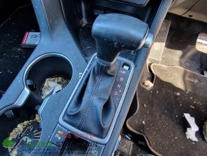 Used Automatic gear selector Kia Sportage (QL) 1.6 T-GDI 16V 4x4 Price on request offered by Kleine Staarman B.V. Autodemontage