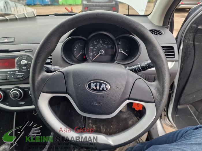 Steering wheel from a Kia Picanto (TA) 1.0 12V 2013