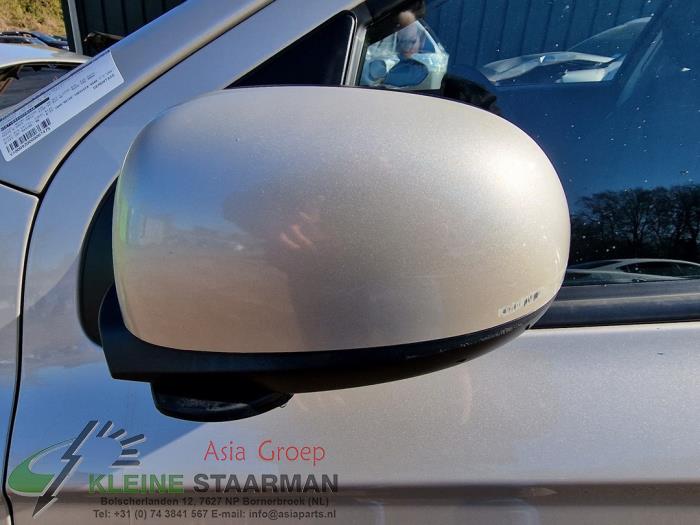 Wing mirror, left from a Hyundai i20 1.2i 16V 2011