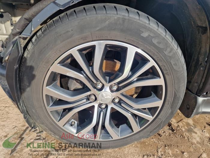 Set of wheels + tyres - Alloy MITSUBISHI