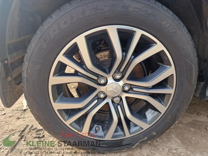 Set of wheels + tyres - Alloy MITSUBISHI