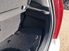Tapizado de maletero derecha de un Hyundai i10 (F5), 2007 / 2013 1.2i 16V, Hatchback, Gasolina, 1.248cc, 63kW (86pk), FWD, G4LA5, 2011-04 / 2013-12, F5P5 2012