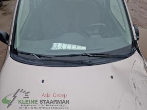 Used Front wiper arm Toyota Yaris Verso (P2) 1.5 16V Price on request offered by Kleine Staarman B.V. Autodemontage