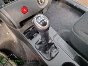 Used Gear stick knob Mitsubishi Outlander (CU) 2.0 16V 4x2 Price on request offered by Kleine Staarman B.V. Autodemontage