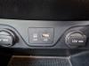Conexión AUX-USB de un Hyundai Tucson (TL), 2015 1.7 CRDi 16V 2WD, SUV, Diesel, 1.685cc, 85kW (116pk), FWD, D4FD, 2015-06 / 2020-09 2016