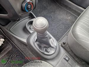 Usagé Pommeau levier de vitesse Toyota Yaris II (P9) 1.0 12V VVT-i Prix sur demande proposé par Kleine Staarman B.V. Autodemontage