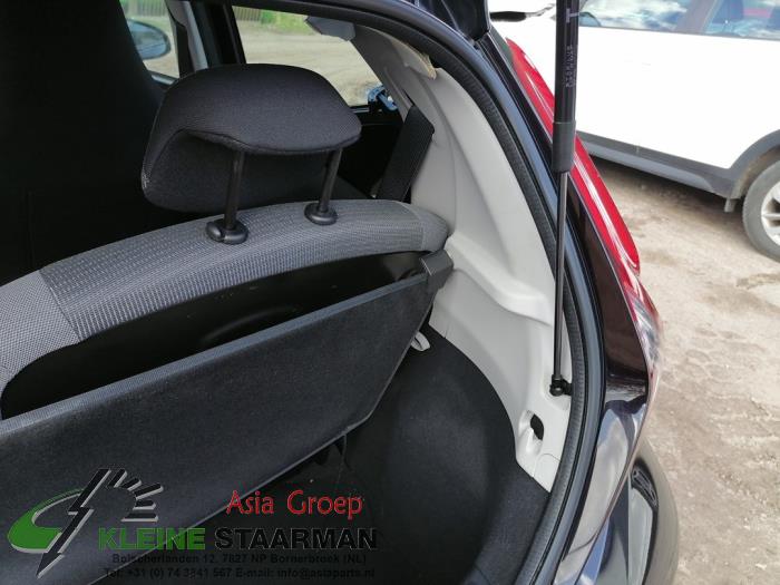 Tapicerka pokrywy bagaznika prawa z Toyota Aygo (B40) 1.0 12V VVT-i 2020
