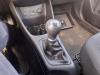 Gear stick knob from a Kia Picanto (TA), 2011 / 2017 1.0 12V, Hatchback, Petrol, 998cc, 51kW (69pk), FWD, G3LA, 2011-05 / 2017-03, TAF4P1; TAF4P2; TAF5P1; TAF5P2 2012