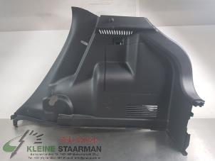 Usados Tapizado de maletero derecha Suzuki Swift (ZC/ZD) 1.4 Booster Jet Sport Turbo 16V Precio de solicitud ofrecido por Kleine Staarman B.V. Autodemontage