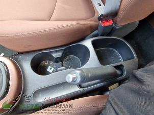Used Parking brake mechanism Kia Soul I (AM) 1.6 GDI 16V Price on request offered by Kleine Staarman B.V. Autodemontage