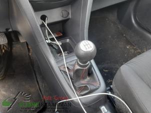 Used Gear stick knob Suzuki Swift (ZA/ZC/ZD) 1.2 16V Price on request offered by Kleine Staarman B.V. Autodemontage