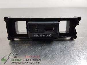 Usados Conexión AUX-USB Hyundai i20 1.2i 16V Precio de solicitud ofrecido por Kleine Staarman B.V. Autodemontage