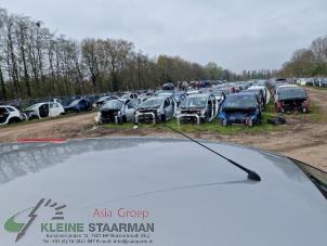 Used Antenna Nissan Note (E11) 1.4 16V Price on request offered by Kleine Staarman B.V. Autodemontage