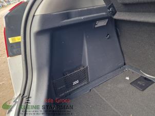 Gebrauchte Kofferraum Verkleidung links Kia Rio III (UB) 1.4 CVVT 16V Preis auf Anfrage angeboten von Kleine Staarman B.V. Autodemontage