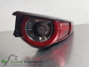 Używane Tylne swiatlo pozycyjne prawe Mazda CX-30 (DM) 2.0 e-SkyActiv X 186 M Hybrid 16V Cena € 250,00 Procedura marży oferowane przez Kleine Staarman B.V. Autodemontage