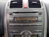 Radio/Lecteur CD d'un Toyota Auris (E15), 2006 / 2012 1.6 Dual VVT-i 16V, Berline avec hayon arrière, Essence, 1.598cc, 91kW (124pk), FWD, 1ZRFE, 2007-03 / 2012-09, ZRE151 2007