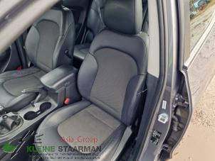 Used Seat, left Hyundai iX35 (LM) 1.7 CRDi 16V Price on request offered by Kleine Staarman B.V. Autodemontage