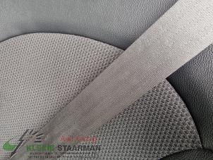 Usagé Ceinture de sécurité arrière gauche Hyundai iX35 (LM) 1.7 CRDi 16V Prix sur demande proposé par Kleine Staarman B.V. Autodemontage
